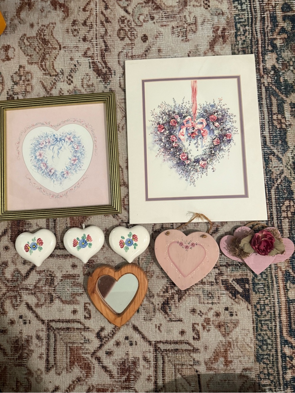 Vintage Pink and White Heart Wall Art Set